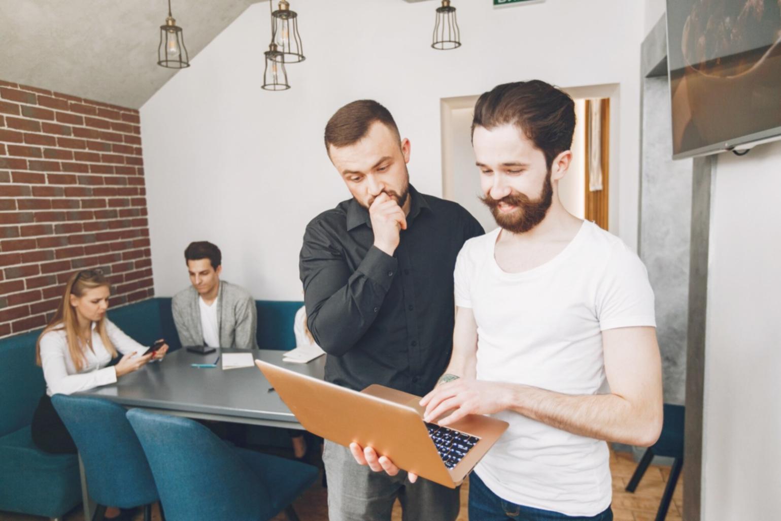 Session de formation en direct avec partage d'écran et données en temps réel